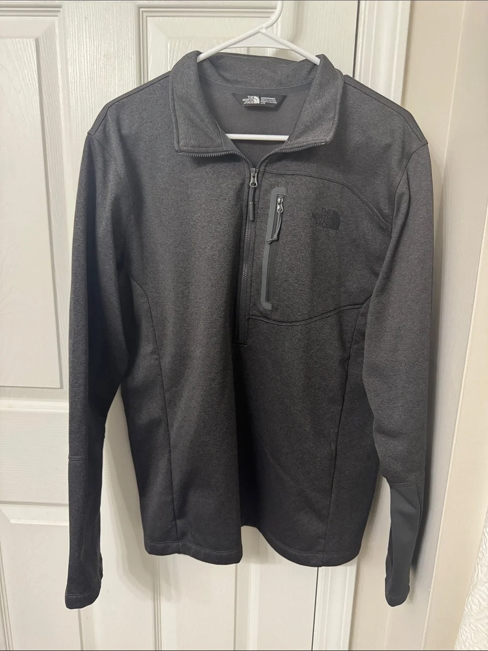 The North Face Men's Charcoal Gray Half-Zip Pullover